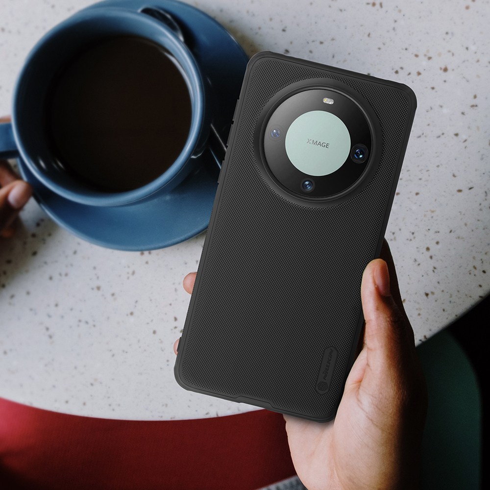 Усиленный чехол от Nillkin для смартфона Huawei Mate 60 Pro, серия Super Frosted Shield Pro