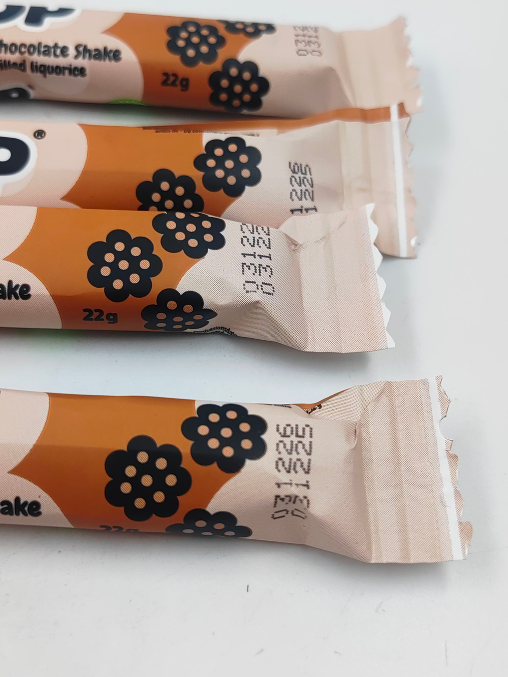 Лакрица Panda POP набор (4 шт. по 22 г) с шоколадной начинкой, 88 г (Из Финляндии)