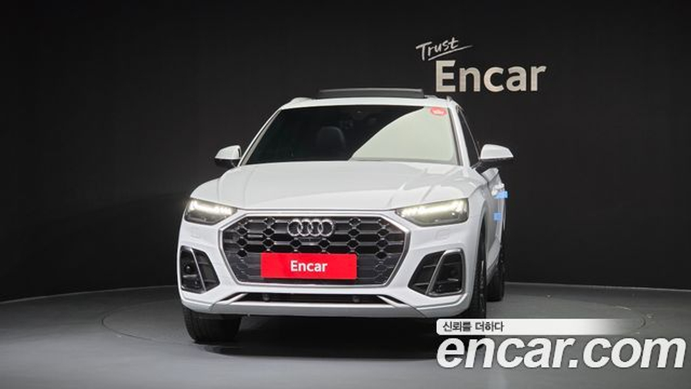 Audi Q5 45 TFSI Quattro Premium — 2024