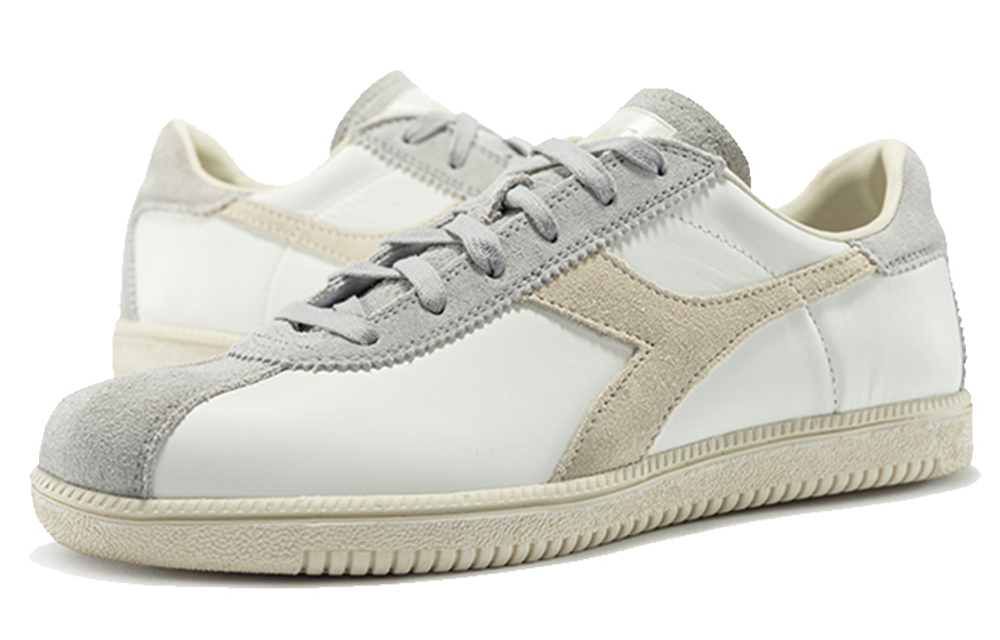 Diadora Classic And Versatile Stylish Skateboarding Shoes Unisex Light Gray