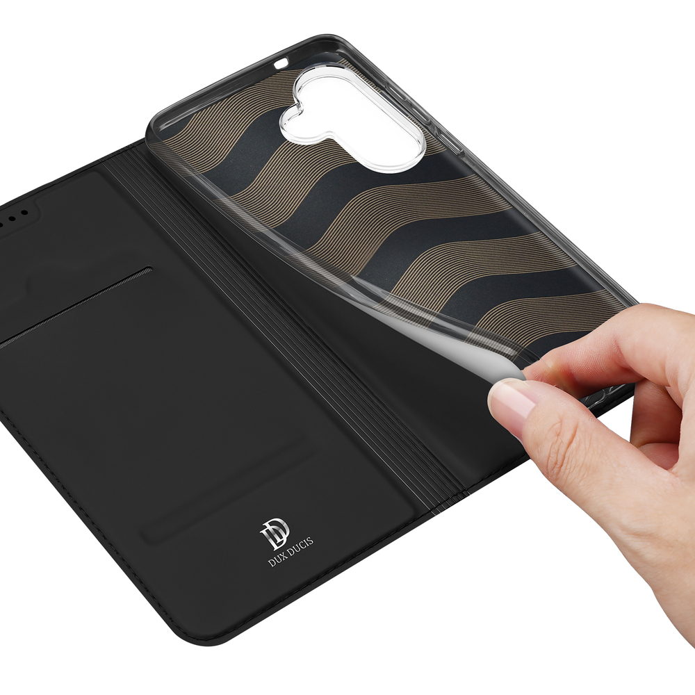 Чехол книжка из кожи черного цвета для Samsung Galaxy S26, серия Skin Pro Series от Dux Ducis