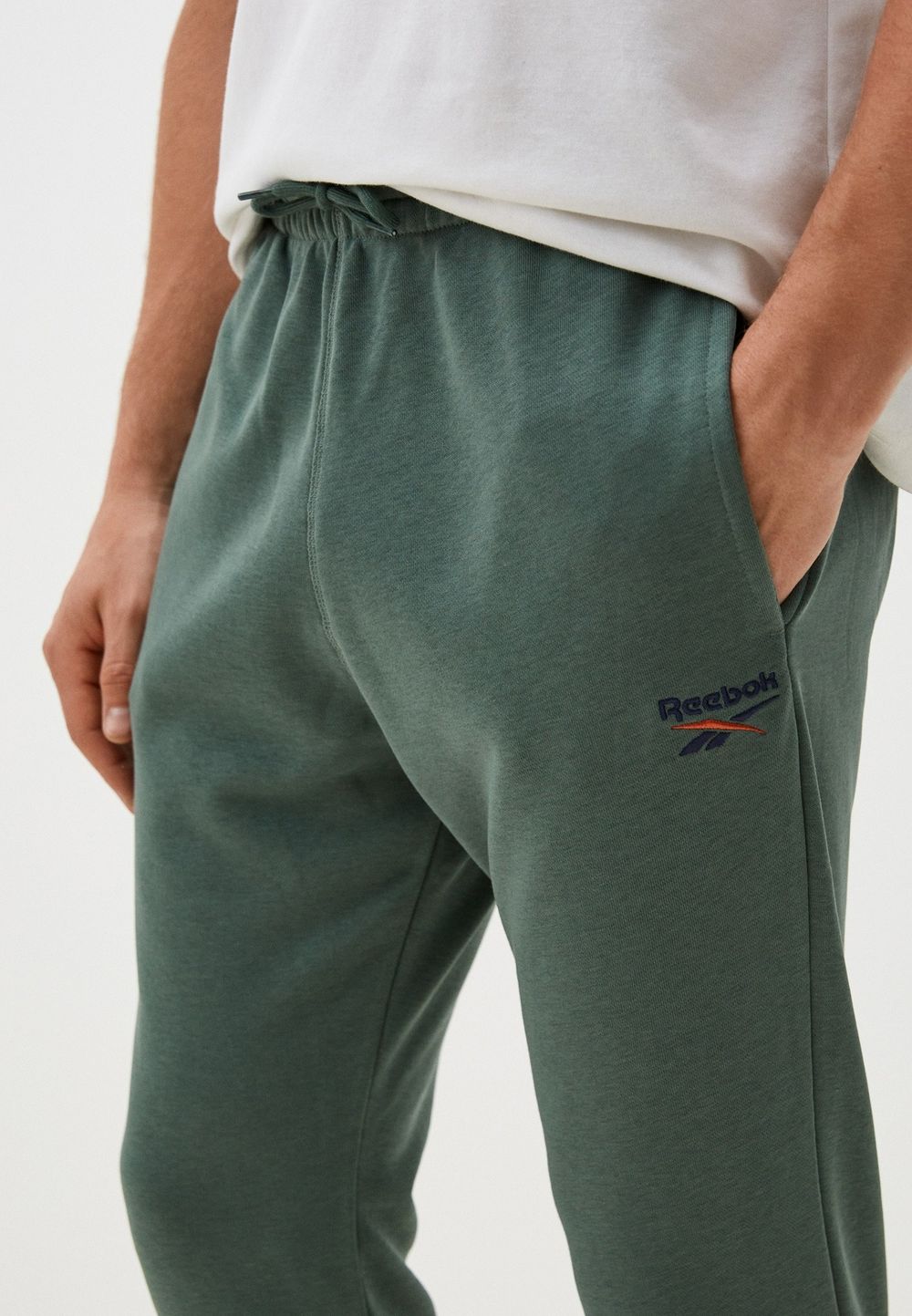 Брюки спортивные мужские REEBOK IDENTITY SMALL LOGO FT JOGGER