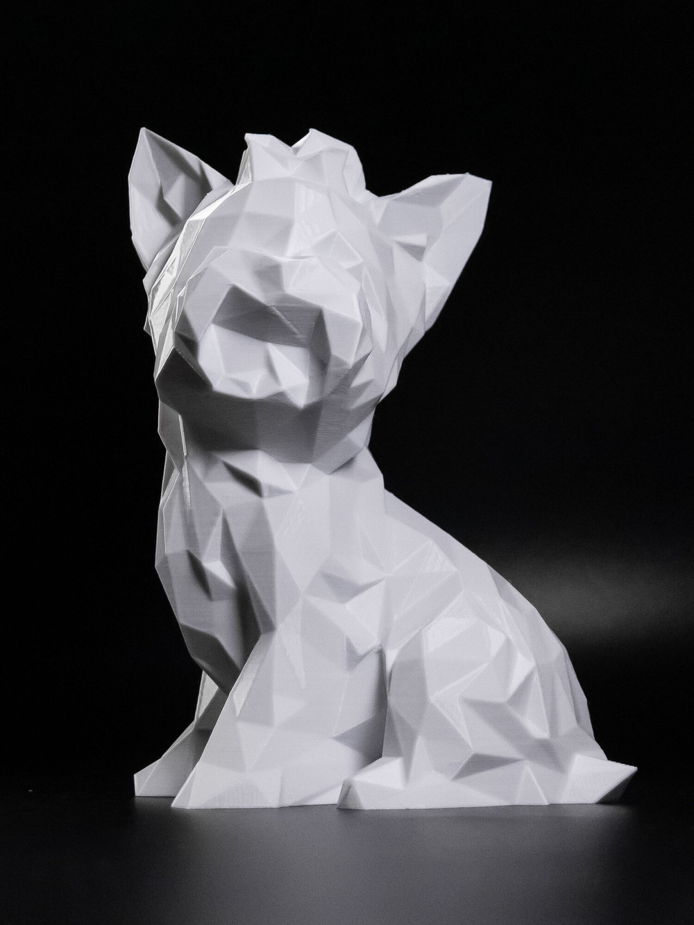 Статуэтка собаки породы Йорк (York dog) полигональная 21 см., 3D печать, белы