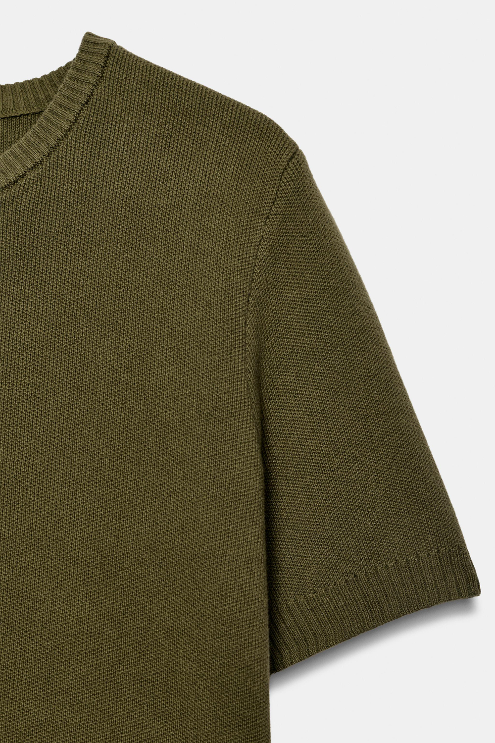 ТРИКОТАЖНЫЙ ТОП С КОРОТКИМИ РУКАВАМИ — ZARA