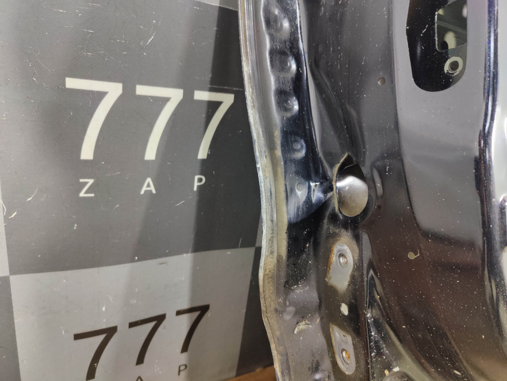 Дверь передняя правая с дефектом RAV4 (XA50) 18-нв Б/У Оригинал 6700142161