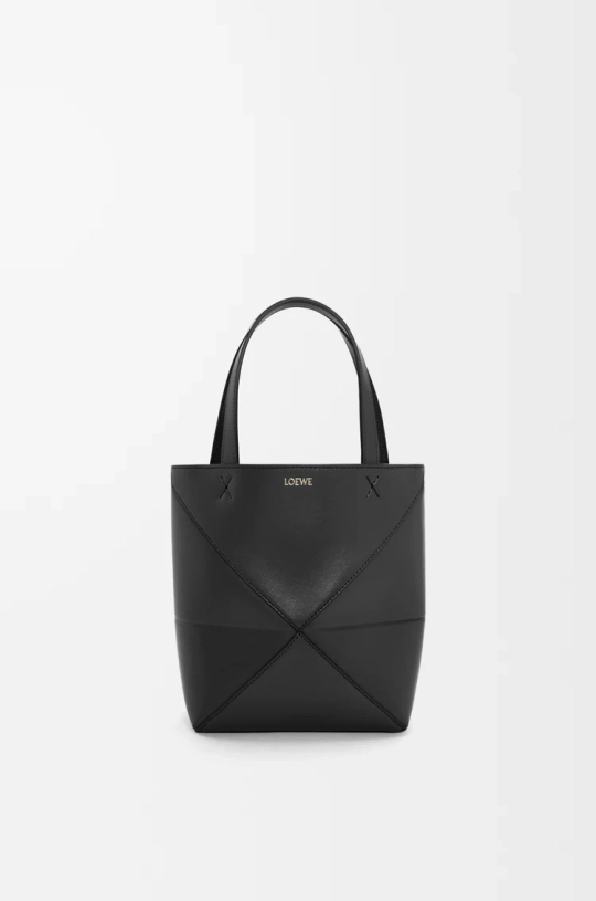 Loewe Мини-сумка Puzzle Fold из блестящей телячьей кожи, черный