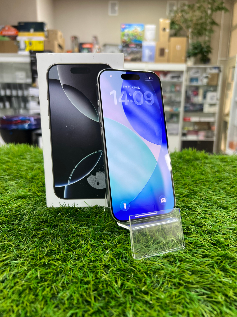 Б/У iPhone 16 Pro 512Gb White Titanium