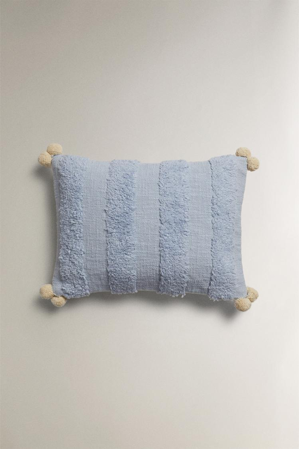 ZARA HOME ЧЕХОЛ ДЛЯ ДЕКОРАТИВНОЙ ПОДУШКИ С ПОМПОНОМ, СИНИЙ