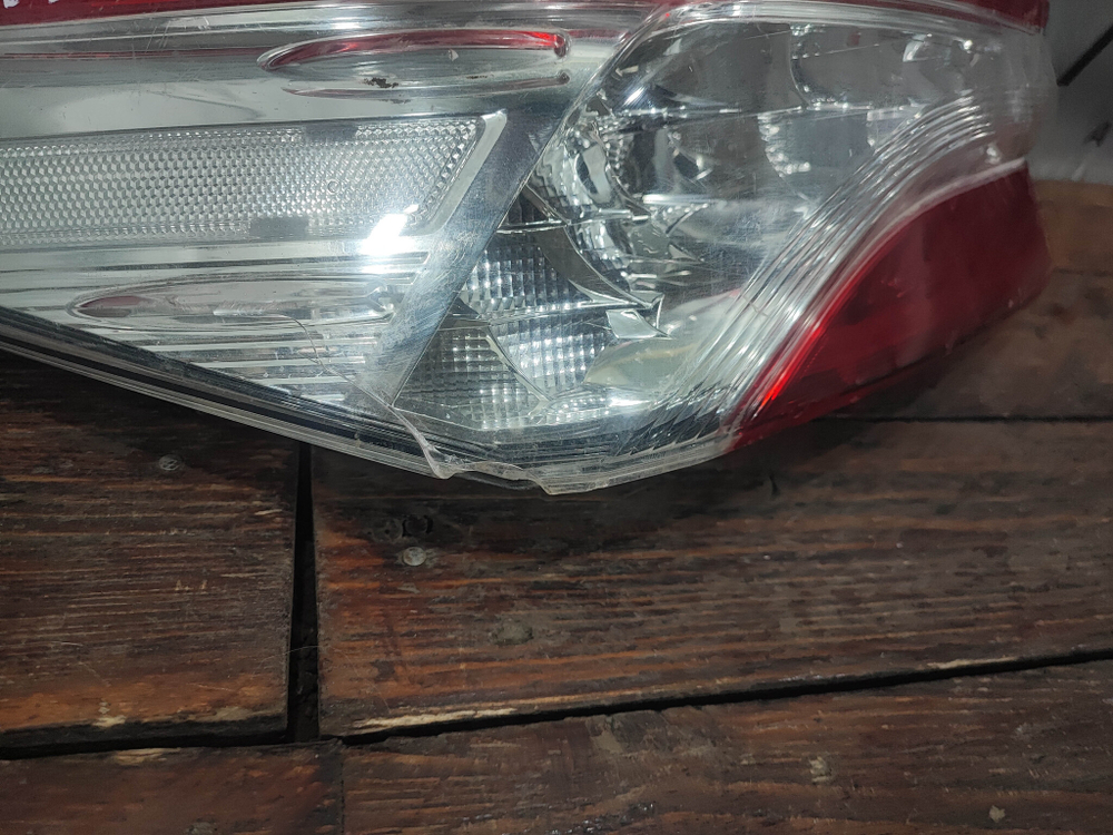 Фонарь задний левый LED Toyota Camry (XV70) 17-нв Б/У Оригинал 8156033690