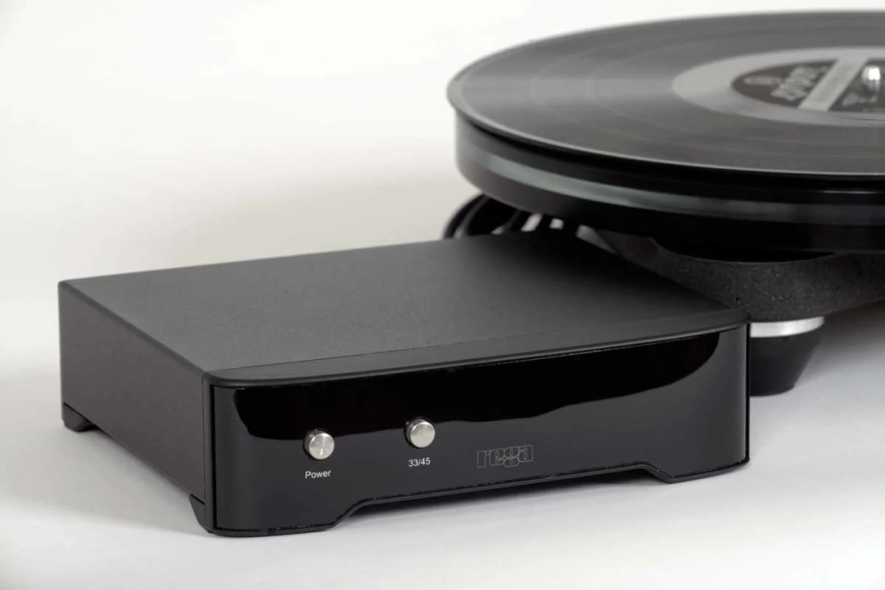 REGA PLANAR 8 BLACK ПРОИГРЫВАТЕЛЬ ВИНИЛОВЫХ ПЛАСТИНОК