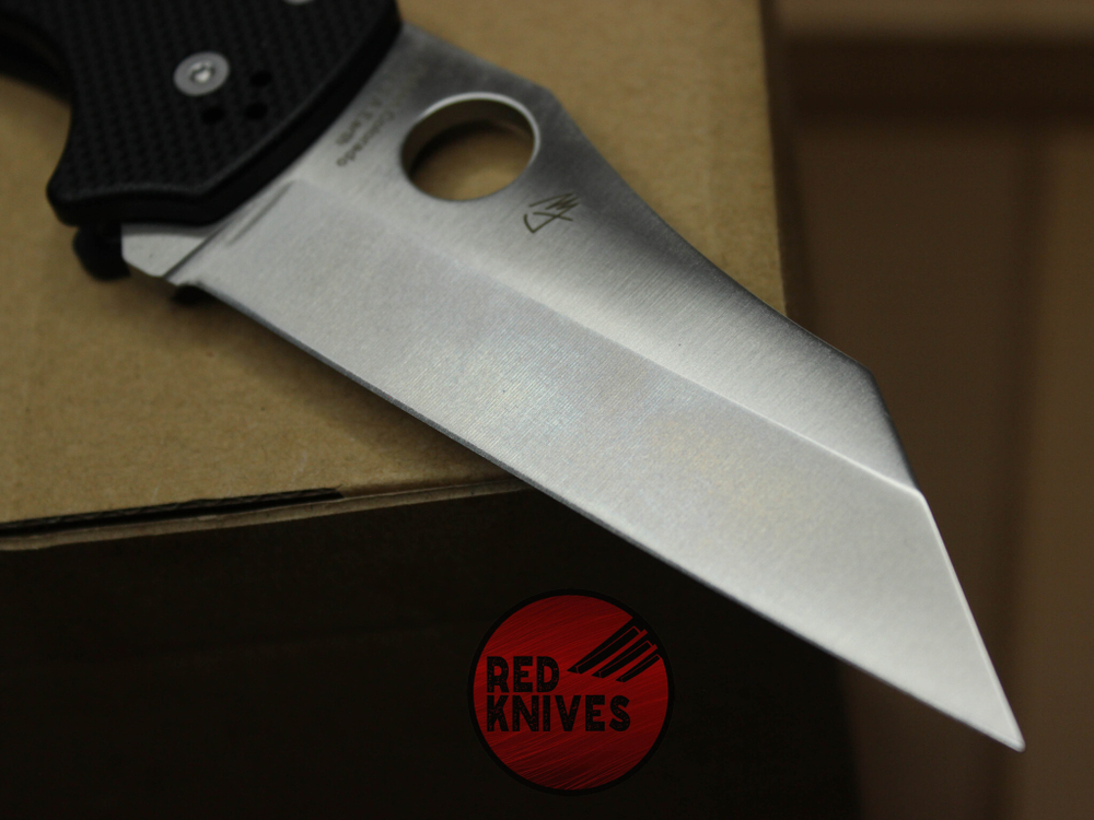 Нож Spyderco YoJumbo - черная рукоять G10, клинок сатин