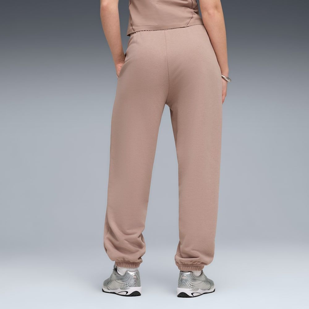 Брюки спортивные женские PUMA WARDROBE ESS Relaxed Sweatpants TR cl