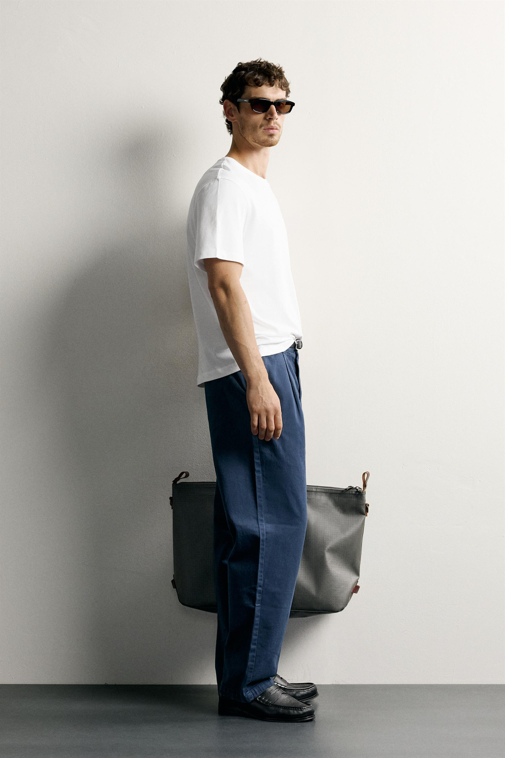 ФУТБОЛКА REGULAR FIT — ZARA