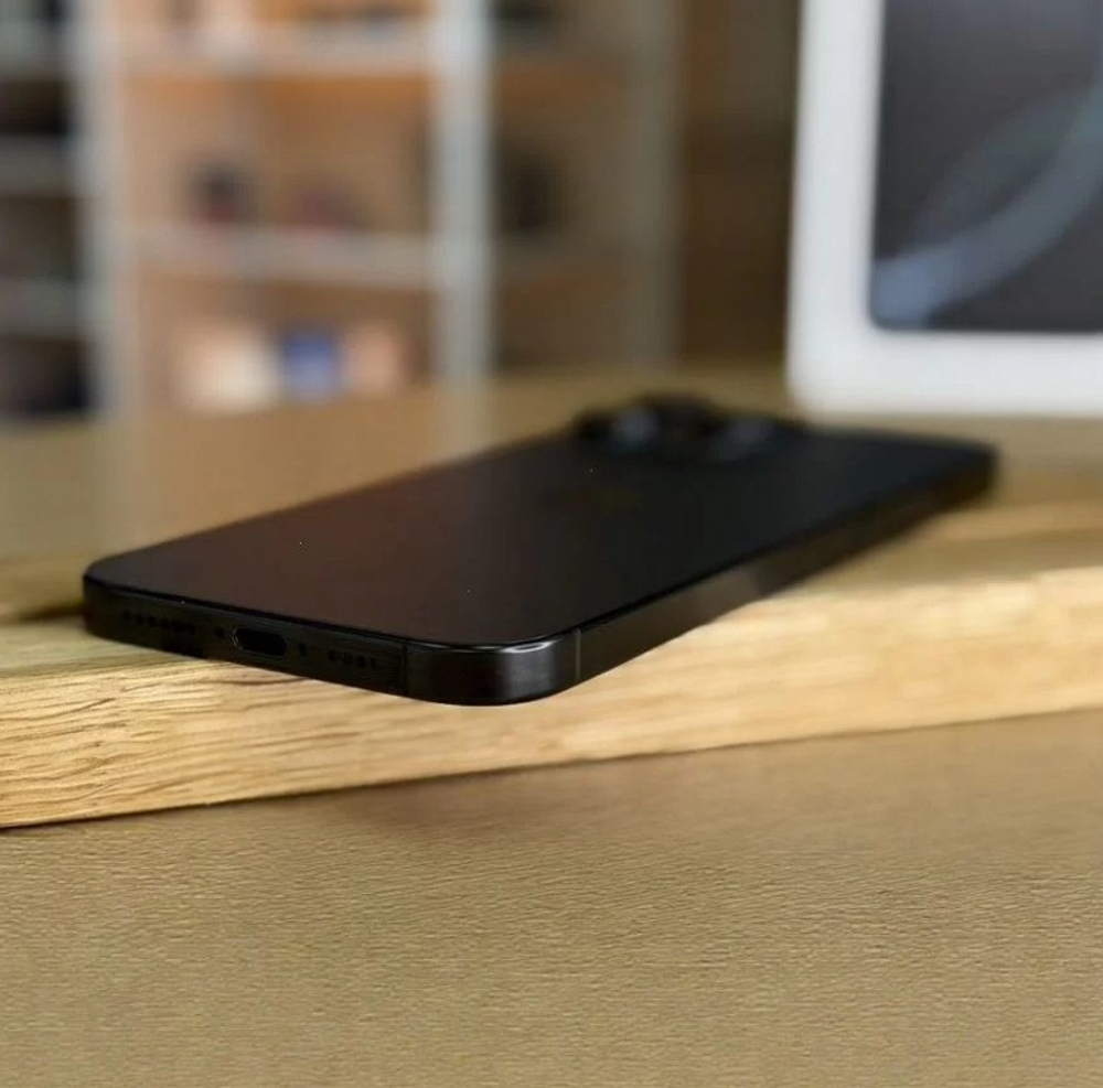 iPhone 16 Pro Max, 256 ГБ б/у