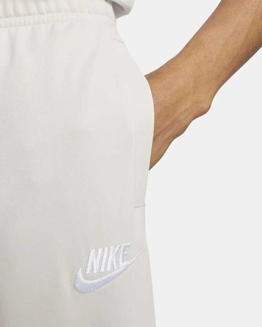 Мужской теннисный костюм Nike Sportswear Sport Essentials Track Suit - light orewood/white