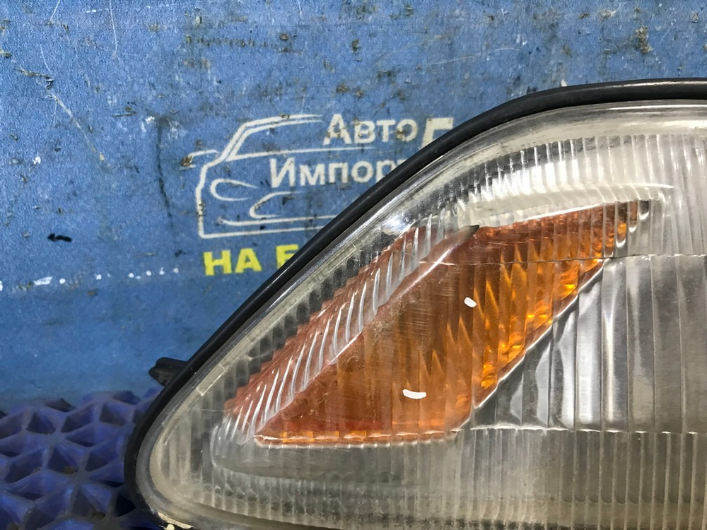 Габарит правый TOYOTA CORONA 1991