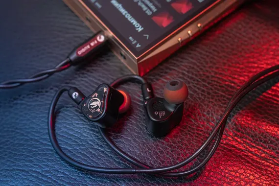 FiR Audio Radon 6 Universal