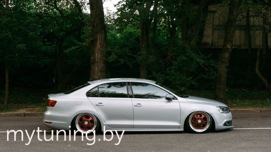 Козырек на заднее стекло для Volkswagen Jetta 6