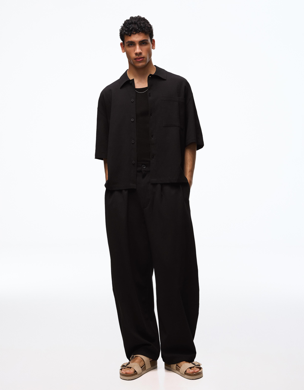 Мужская плиссированная рубашка boxy fit с коротким рукавом - BERSHKA