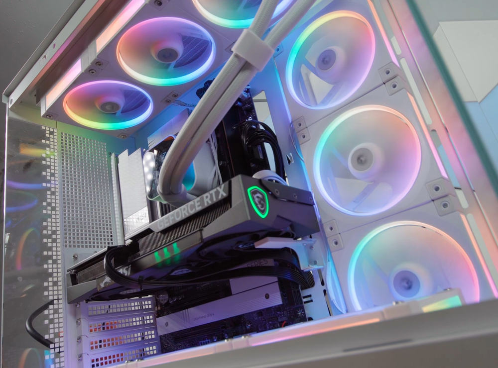 Игровой компьютер FIRESTRIKE ELITE Core Ultra 9 285KF / RTX5090 32ГБ / 96ГБ DDR5 / SSD 4ТБ