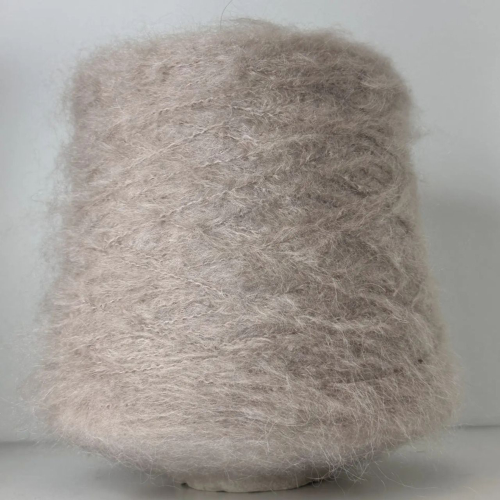 MELROSE - Lineapiu'; 71% альпака Superfine, 4% меринос, 22% п/а, 3% эластан; 550м/100гр; цвет: пудровый розово-песочный