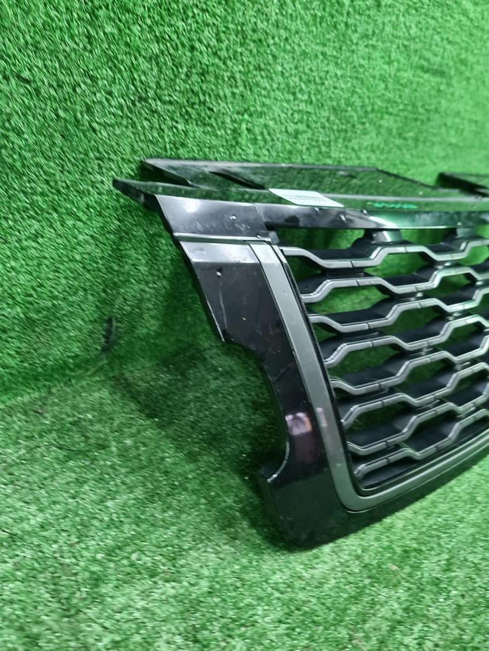 Решетка радиатора Range Rover Vogue 4 L405 (17-22)