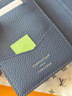 Обложка для паспорта Louis Vuitton