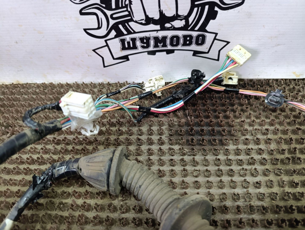 Проводка двери правой передней Toyota Yaris, II... с пробегом