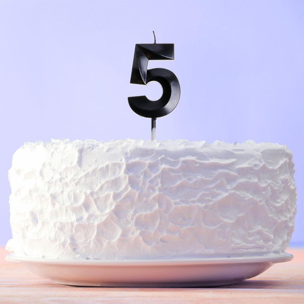 Свеча в торт цифра "5" , черная, 5 х 12 см