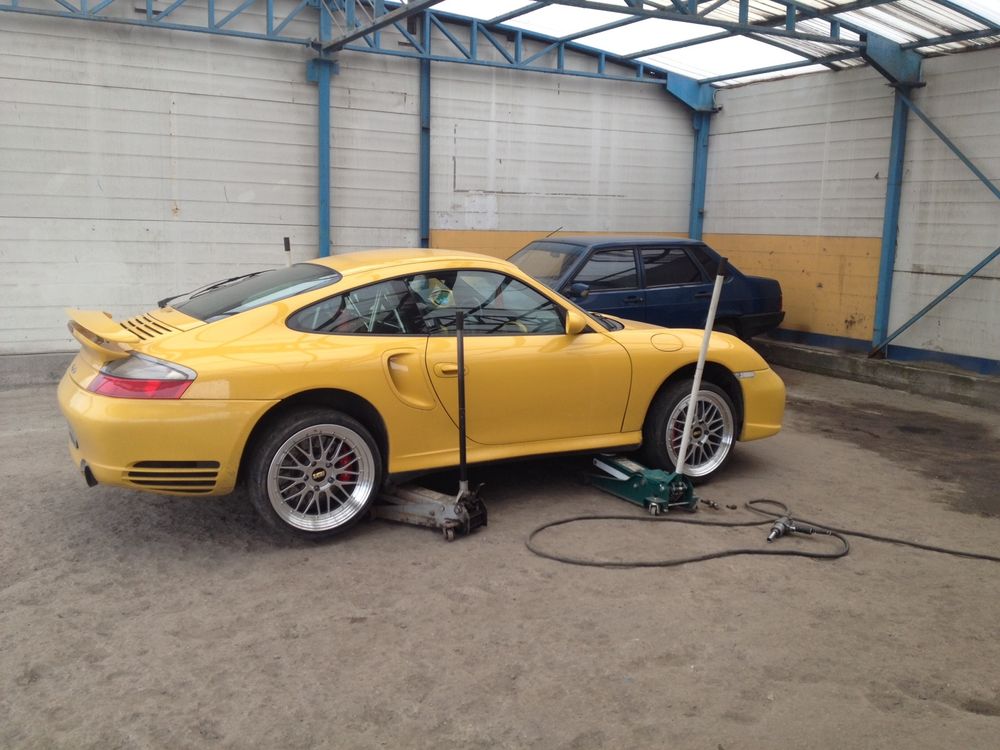 996 Turbo 3.6 & BBS LM 19" brilliant silver