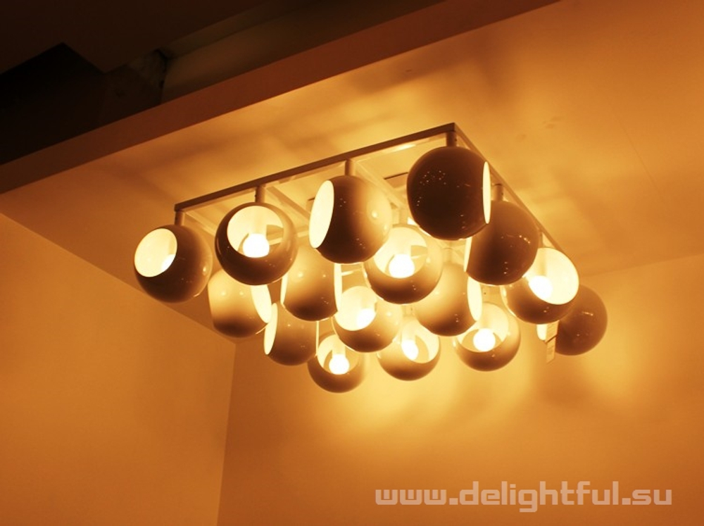 Licht im Raum White Moons 4+4