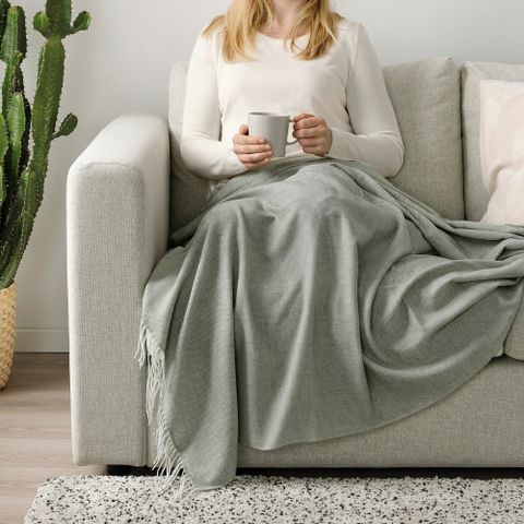 Плед IKEA HOLMVI (ХОЛМВИ), Серо-зеленый, 120х160 см
