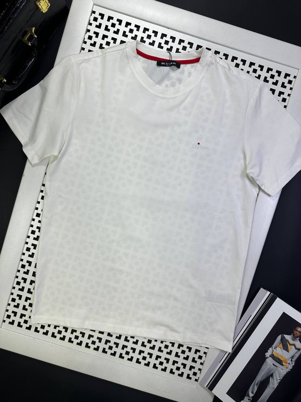 Футболка Kiton