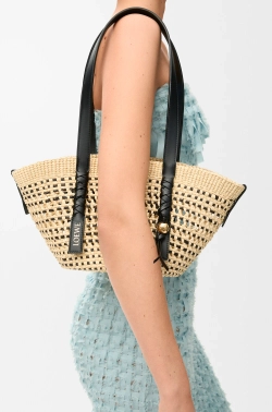 Loewe Небольшая плетеная сумка-корзина Braid из пальмы и телячьей кожи, натуральный/черный