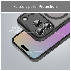 Полупрозрачный матовый чехол с MagSafe для iPhone 17 Pro, усиленные боковые рамки черного цвета