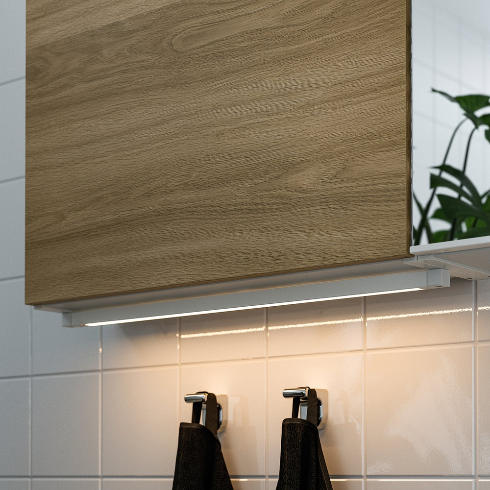 IKEA SILVERGLANS  (ИКЕА СИЛВЕРГЛАНС)  -  Светодиодная подсветка для ванной - с регулировкой яркости белый 60 см