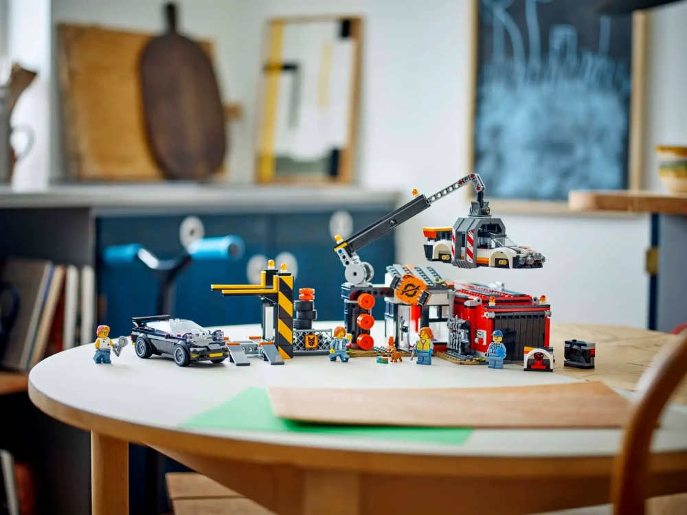 Констуктор LEGO City 60472 Свалка металлолома с автомобилями