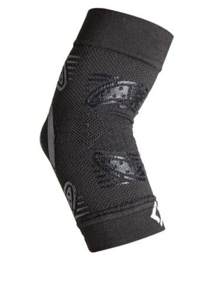 Стабилизатор Floky Elbow Support - black
