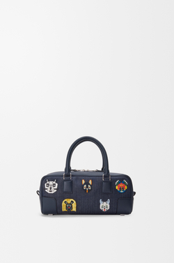 Loewe Укороченная сумка Cats Amazona 23 из вышитой джинсовой ткани, синий