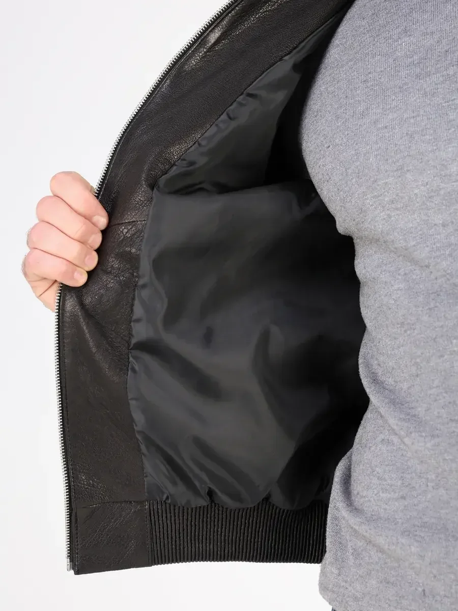 Кожаная куртка демисезонная