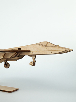 Модель-конструктор самолета из фанеры Су-57