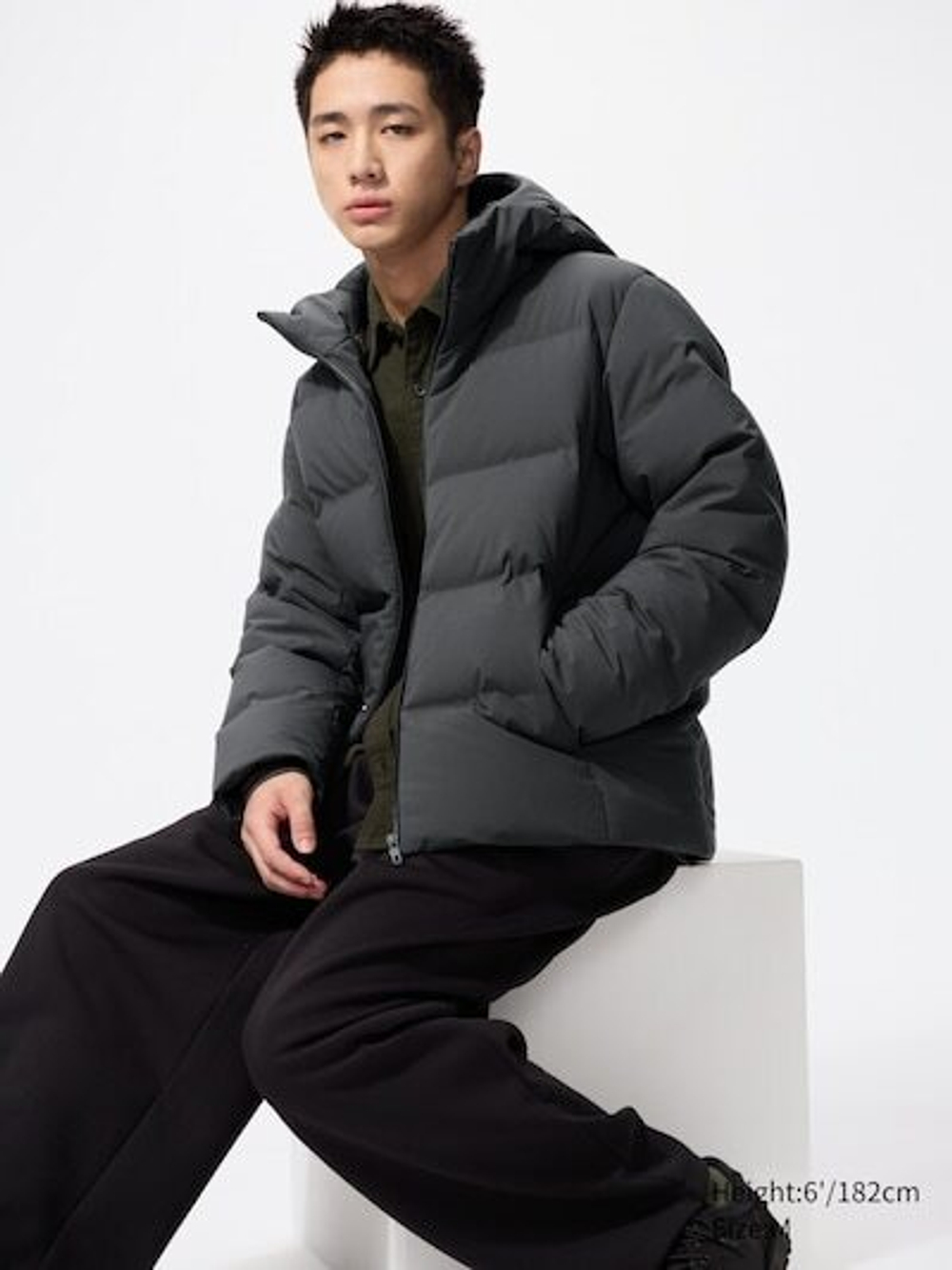 UNIQLO Бесшовная пуховая парка, темно-серый
