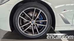 BMW 5-Series 520i M Sport — 2021