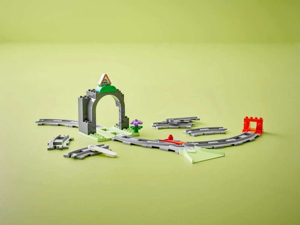Конструктор LEGO Duplo 10425 Железнодорожный туннель и рельсы