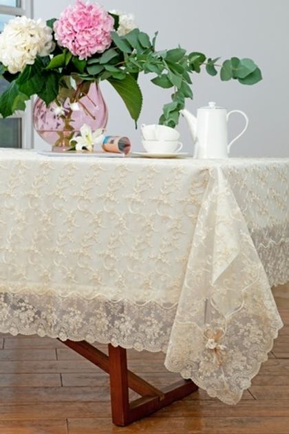 Скатерть круглая 180 Domus 3557 Ivory кружевная