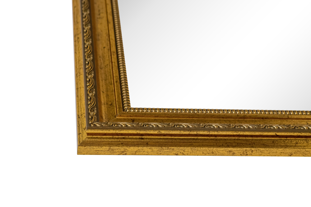 Зеркало настенное в раме 60x65