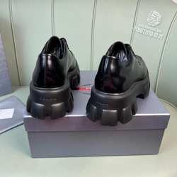 Туфли Prada