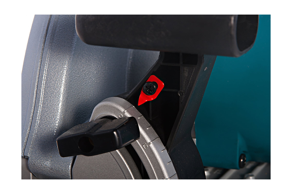 Дисковая пила Makita 5903 R