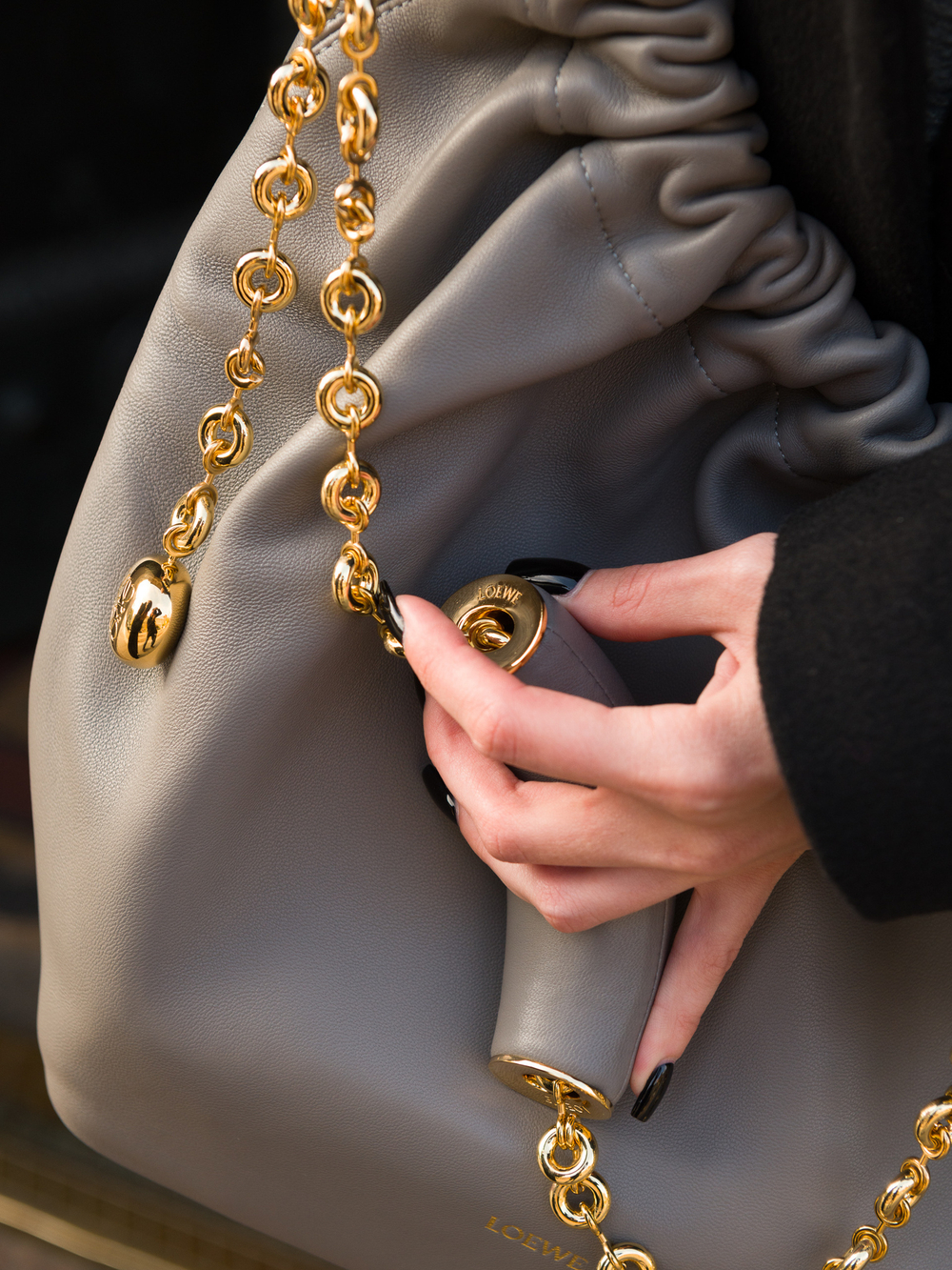 Loewe Medium Squeeze Bag