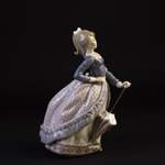 Фарфоровая мануфактура Lladro «Модница с зонтиком»